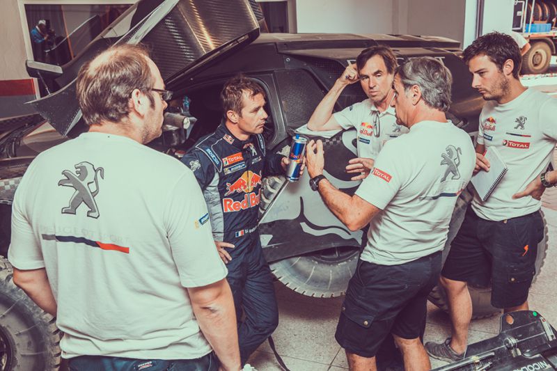 Sebastien_Loeb_Dakar_Peugeot_29091503