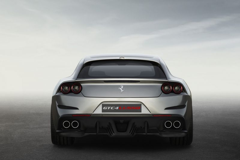 ferrarigtc4lusso02