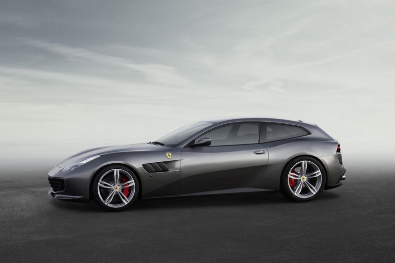 ferrarigtc4lusso03