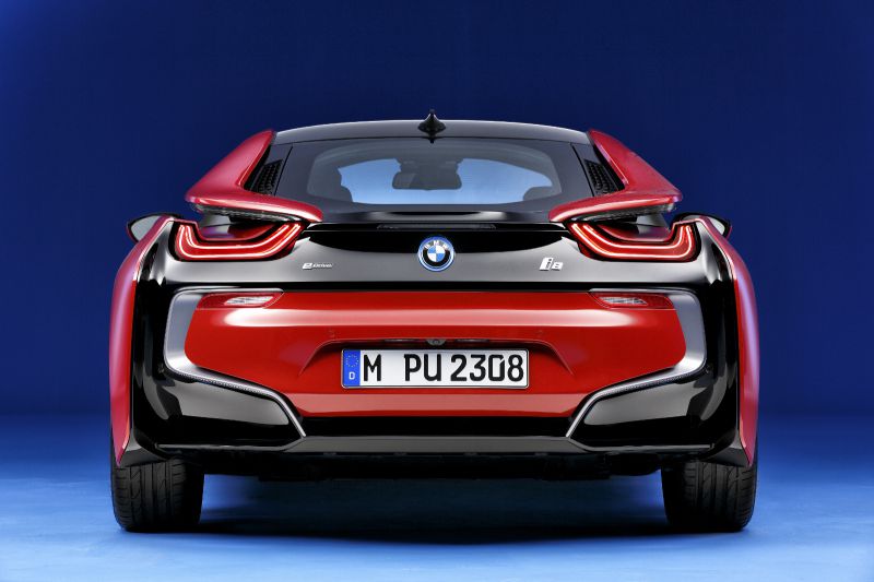 bmwi8protonicrededition02