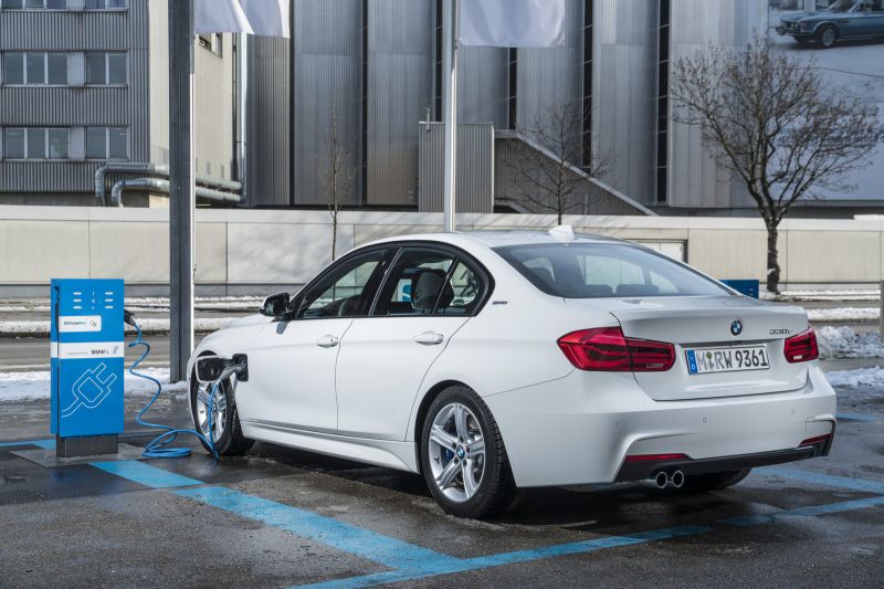 bmw330eiperf