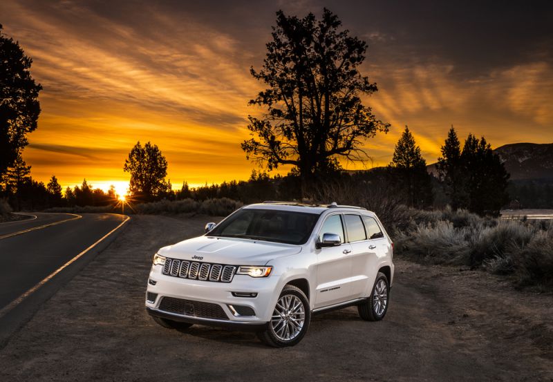 jeepgrandcherokeesummit