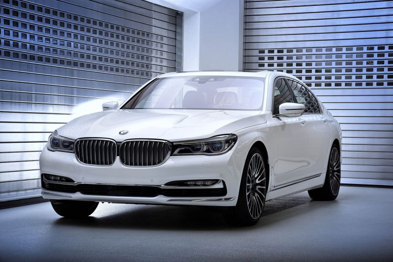 bmw750lixdrivesolitaire