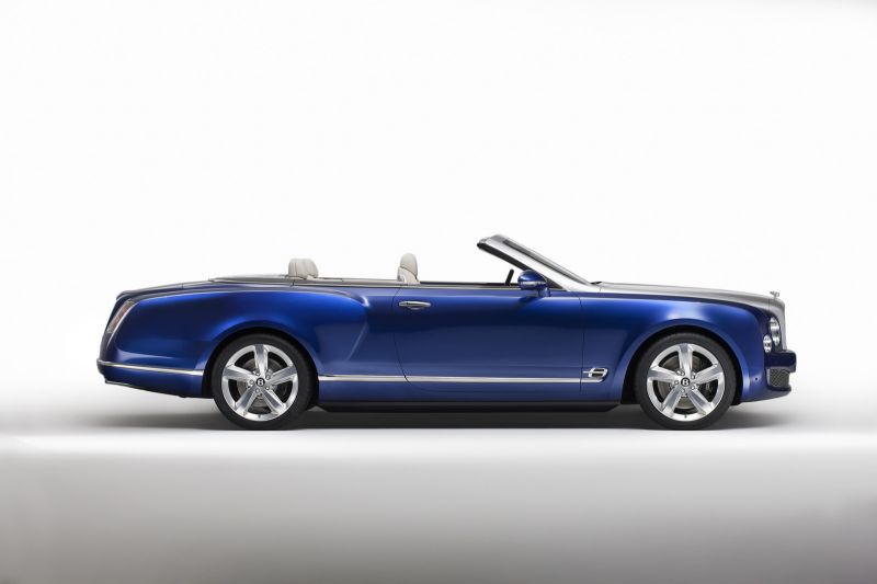 bentleygrandconvertible2014