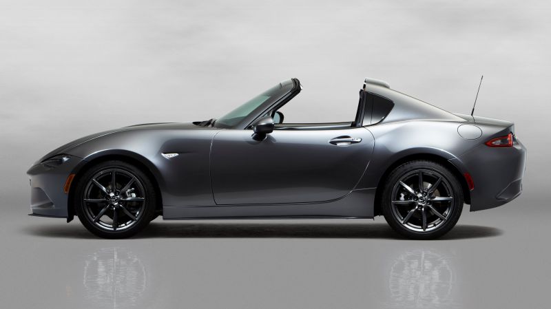 3Mazda_MX-5RF_showmodel_Side_open_white