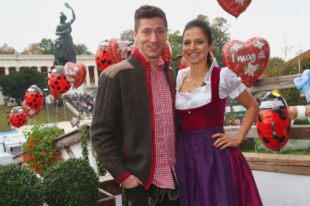 Robert-Lewandowski-with-his-wife-Anna-Stachurska