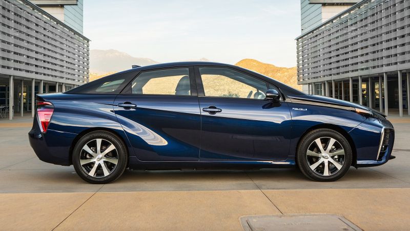 Toyota_Mirai_2