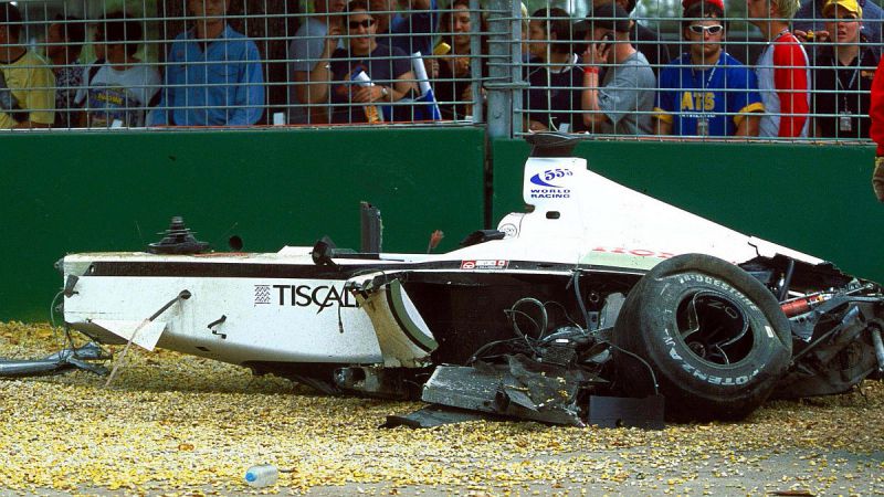 villeneuve-2001-crash