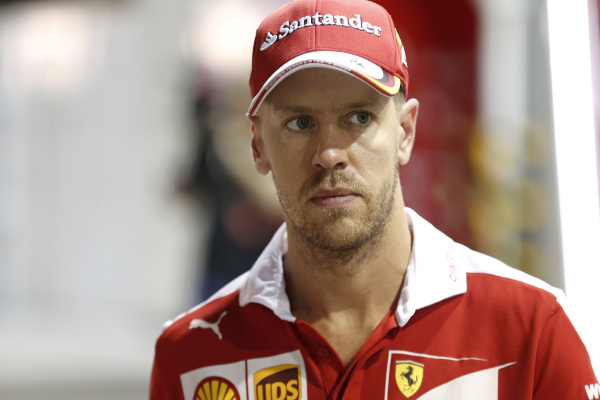 vettel-ferrari-szingapúr