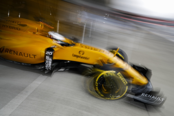 magnussen-renault-suzuka