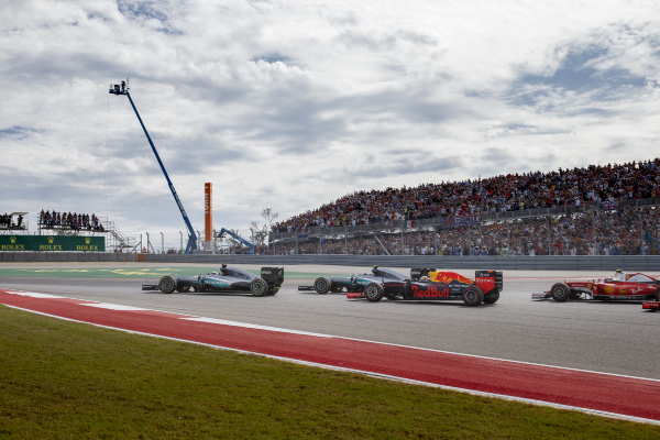 mercedes-red-bull-austin-2016