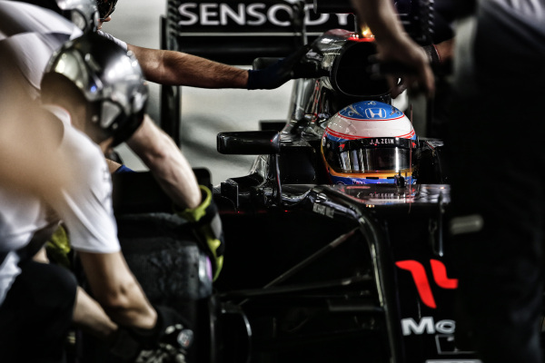 alonso-mclaren-honda-abudhabi-2016