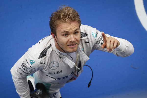 rosberg-mercedes-suzuka-2016