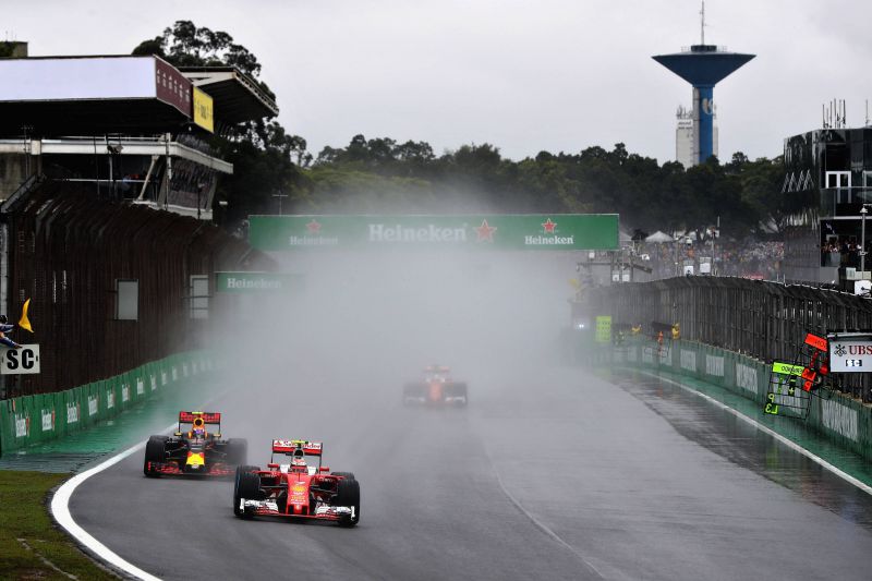 brazil-nagydij-2016-redbull-2